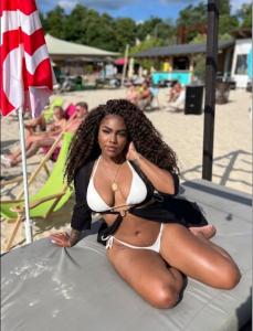 685075557: Chica busca chico en Madrid