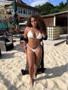 685075557: Chica busca chico en Madrid