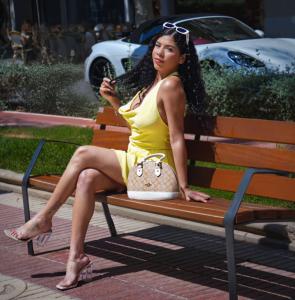 602864222: Chica busca chico en Ibiza