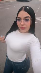 686148942: Chica busca chico en Alicante