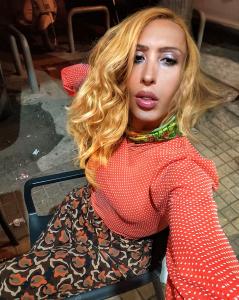 674380515: Chica busca chico en Valencia