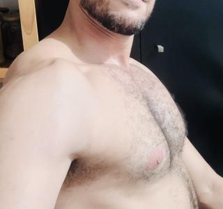 624734733: Chico busca chica en Zaragoza