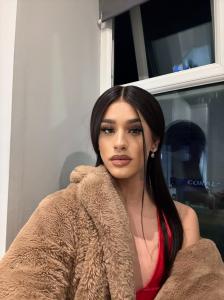742011195: Travesti en Tarragona