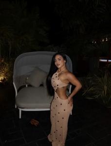 613589088: Chica busca chico en Sevilla