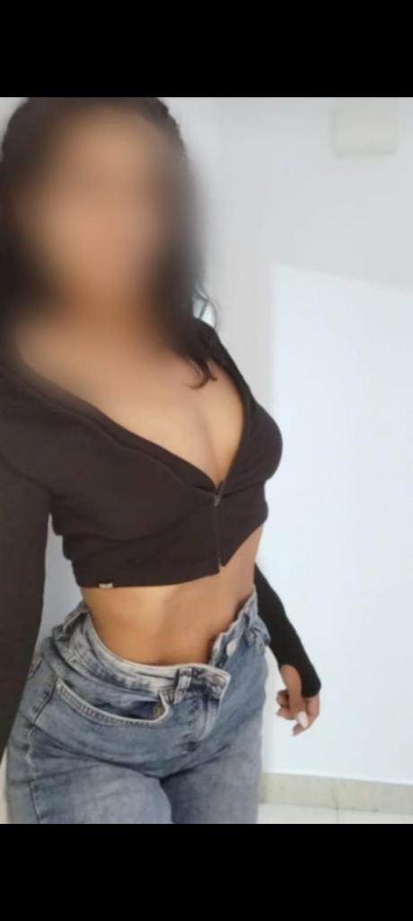 Chica busca chico en Almería: 