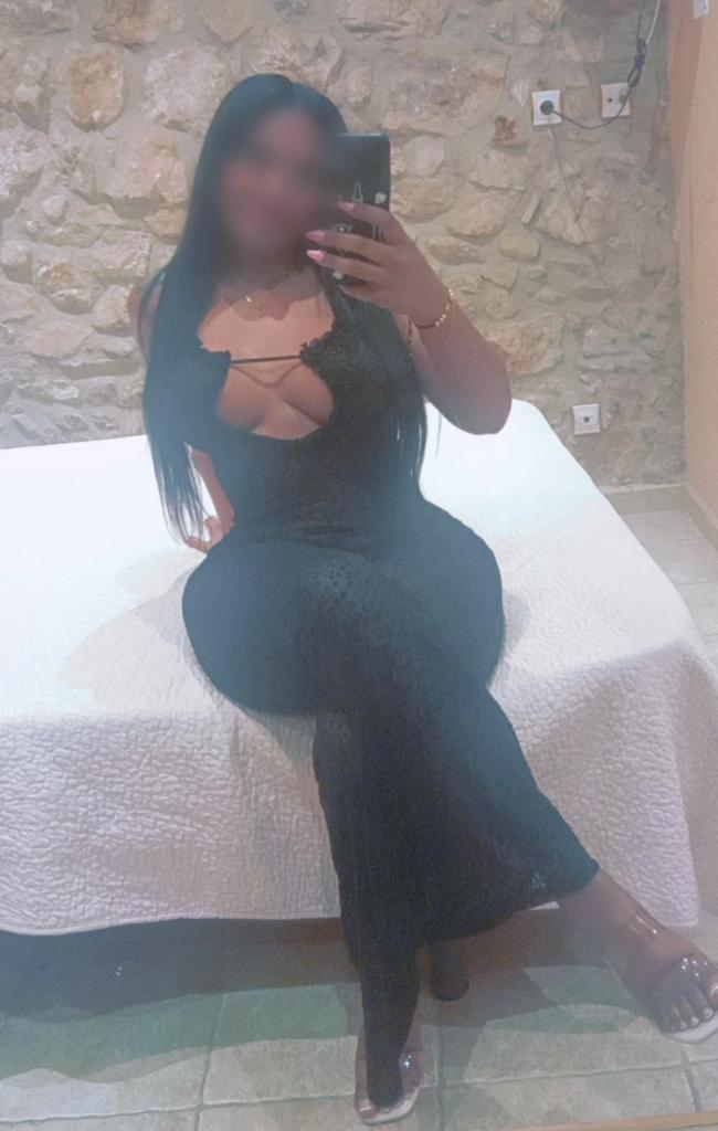Chica busca chico en Sevilla: 