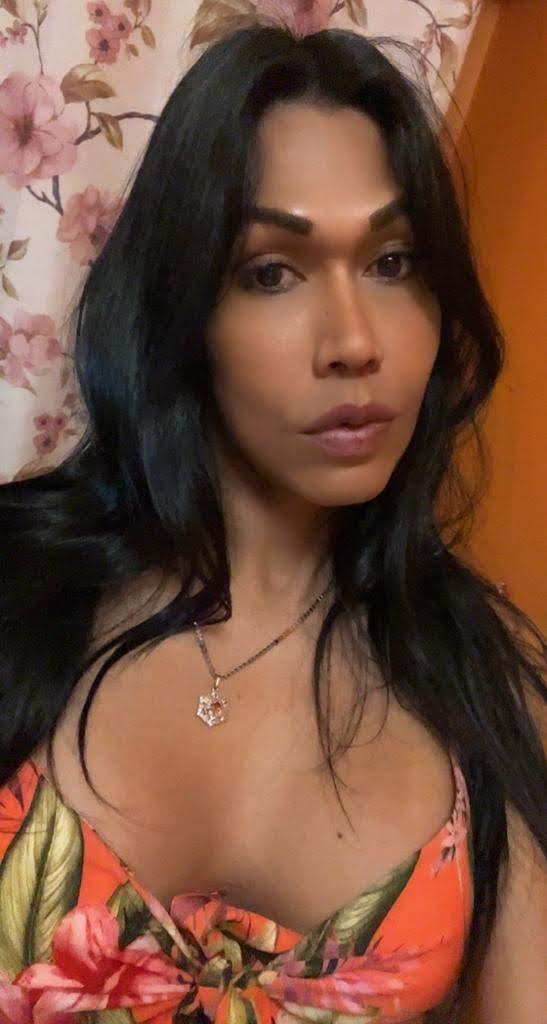 641335230: Transexual en Asturias