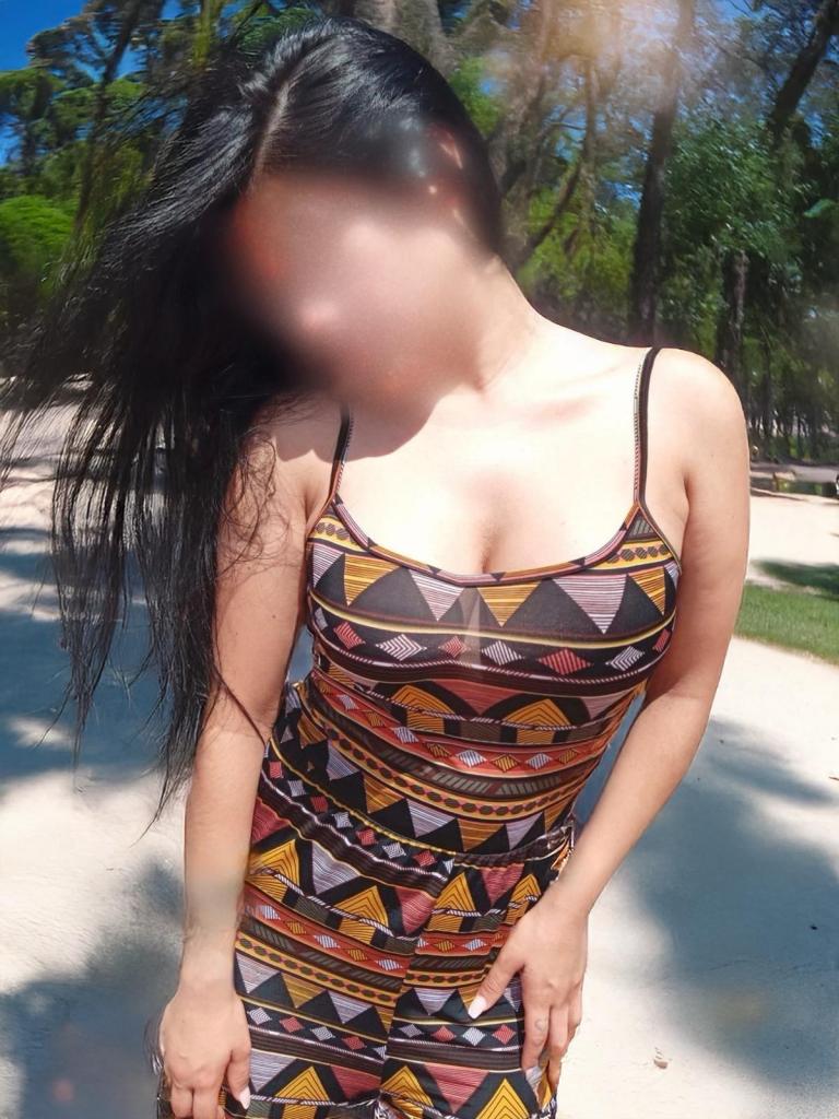 697488785: Chica busca chico en Valencia