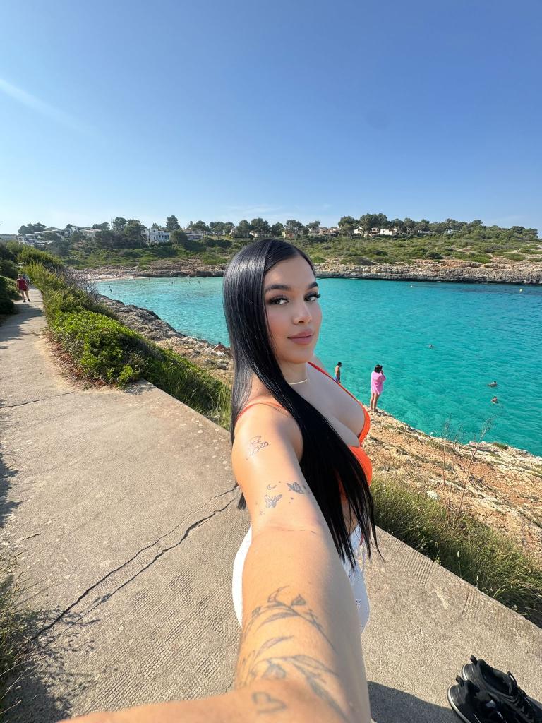 Chica busca chico en Valencia: Chica busca chico