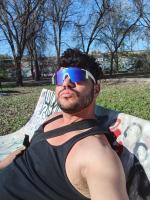 664327341: Chico busca chica en Madrid