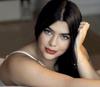 667414231: Chica busca chico en Gerona