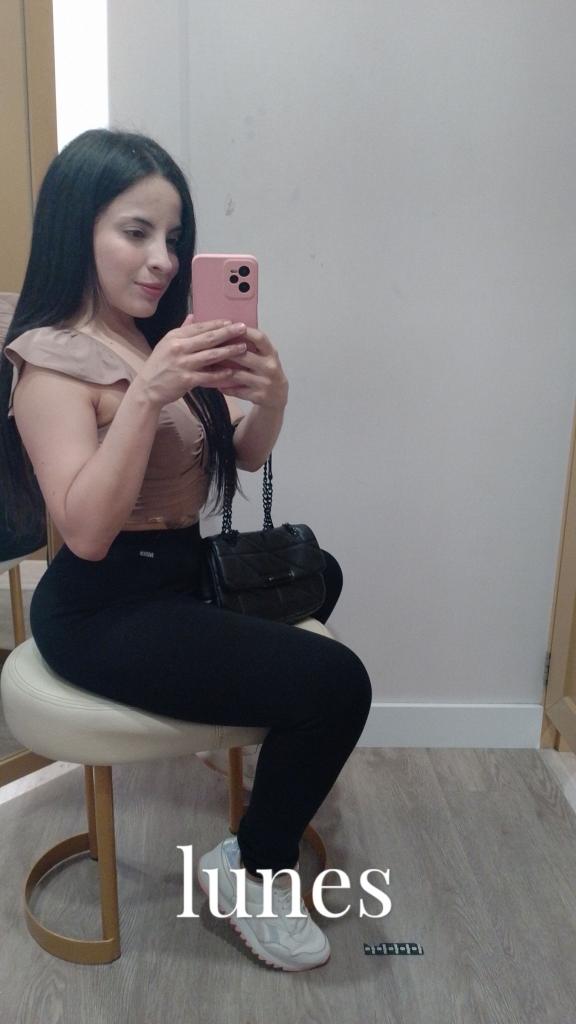 670213520: Chica busca chico en Tarragona
