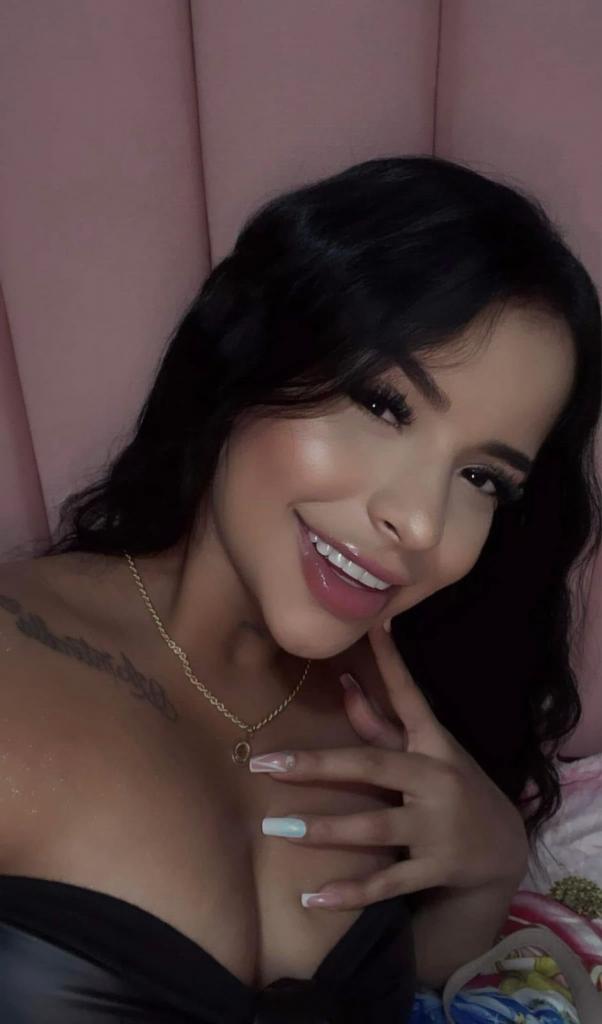 Chica busca chico en Málaga: Chica busca chico