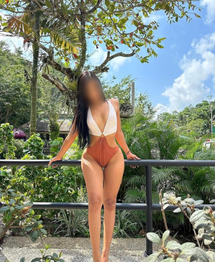 Chica busca chico en Cádiz: 