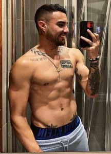 612561084: Chico busca chica en Sevilla