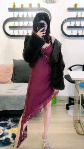 653450000: Chica busca chico en Barcelona