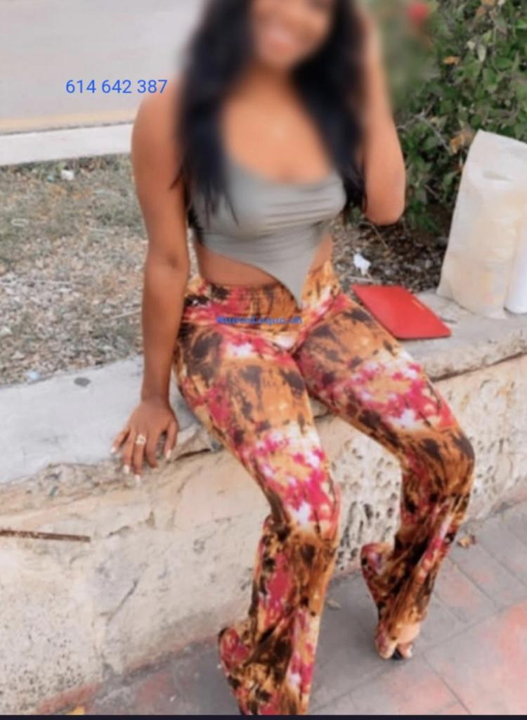 614642387: Chica busca chico en Gerona