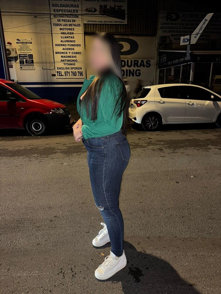 Chica busca chico en Mallorca: 