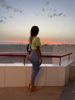 644695379: Chica busca chico en Málaga