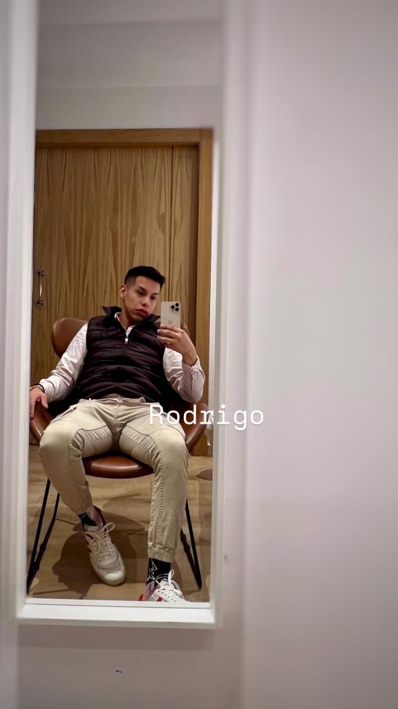 Chico busca chica en León: 