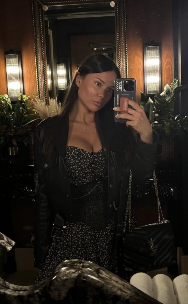 Chica busca chico en Almería: 