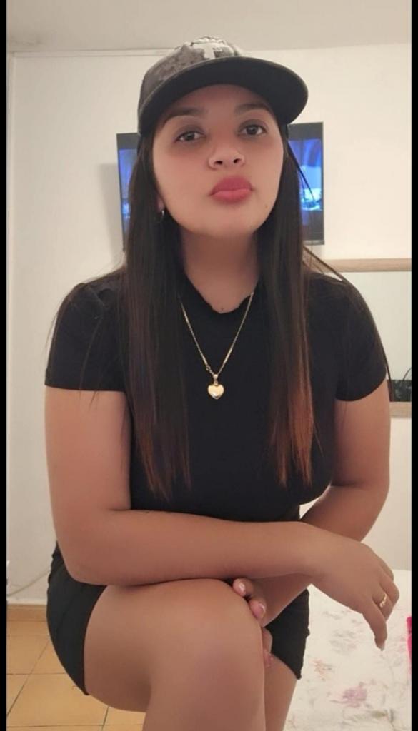 Chica busca chico en Ibiza: 