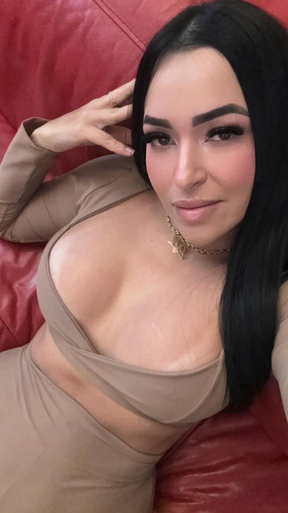 Chica busca chico en Tenerife: 