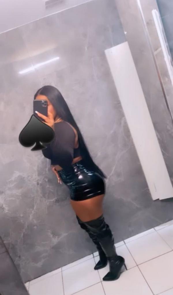 Chica busca chico en Barcelona: 