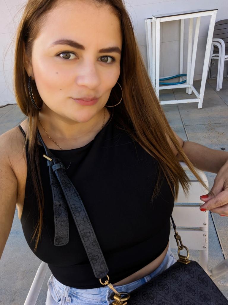 Chica busca chico en Cuenca: 