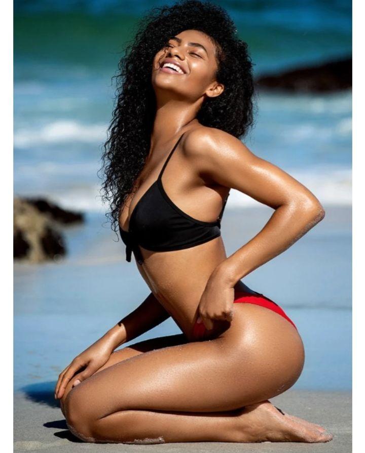 Chica busca chico en Almería: 