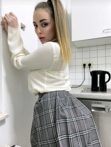 613872114: Chica busca chico en Almería