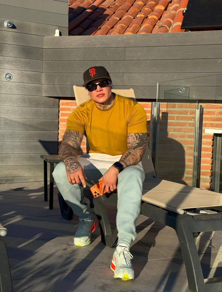 626188945: Chico busca chica en Barcelona