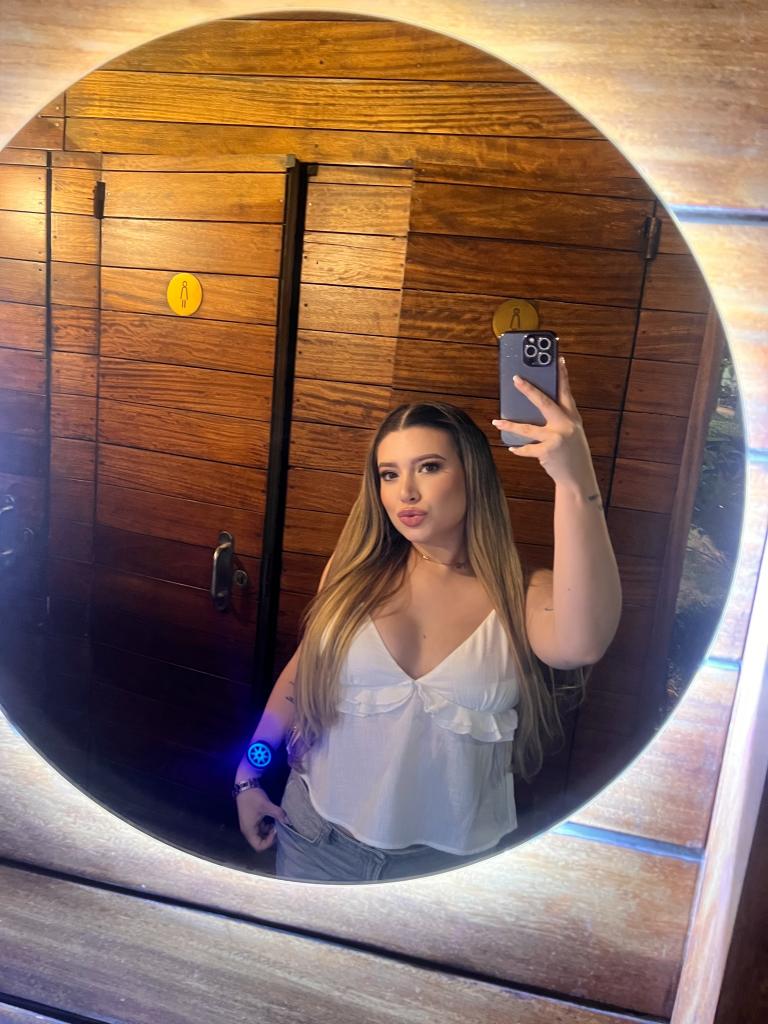 Chica busca chico en Sevilla: 