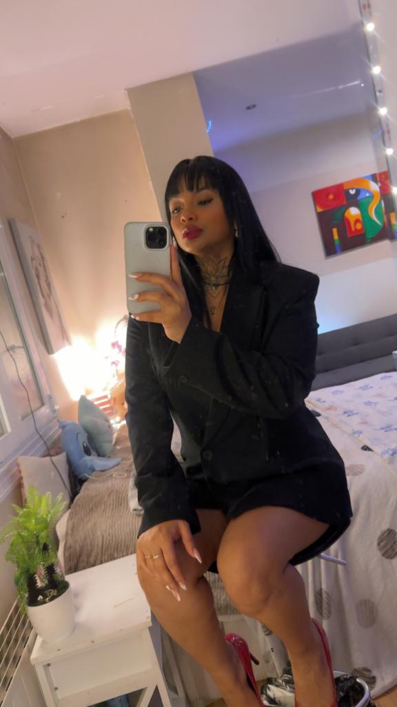 Chica busca chico en Orense: 