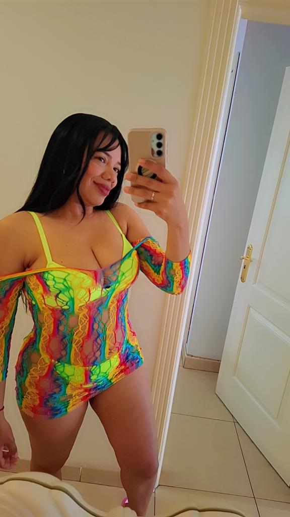 Chica busca chico en Tenerife: 