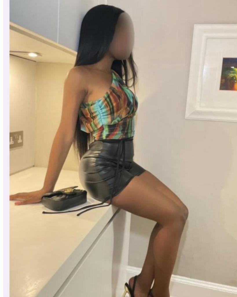 Chica busca chico en Murcia: 