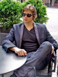 640942699: Chico busca chica en Barcelona