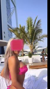 631532401: Chica busca chico en Barcelona