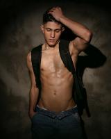 604385797: Chico busca chica en Madrid