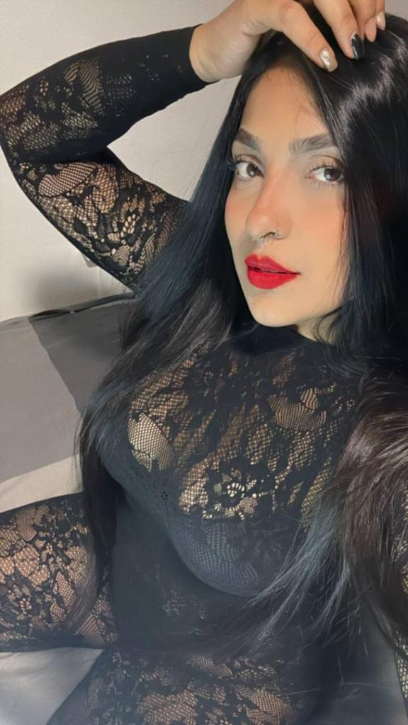 624979708: Chica busca chico en Barcelona