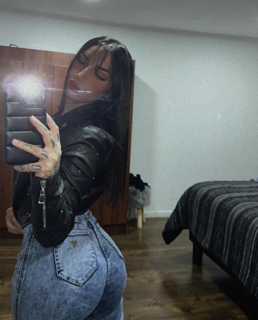 Chica busca chico en Málaga: 