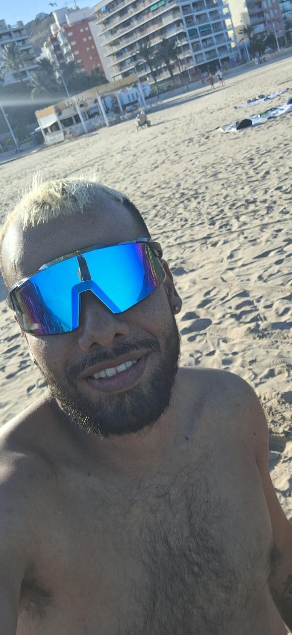 Chico busca chica en Valencia: 