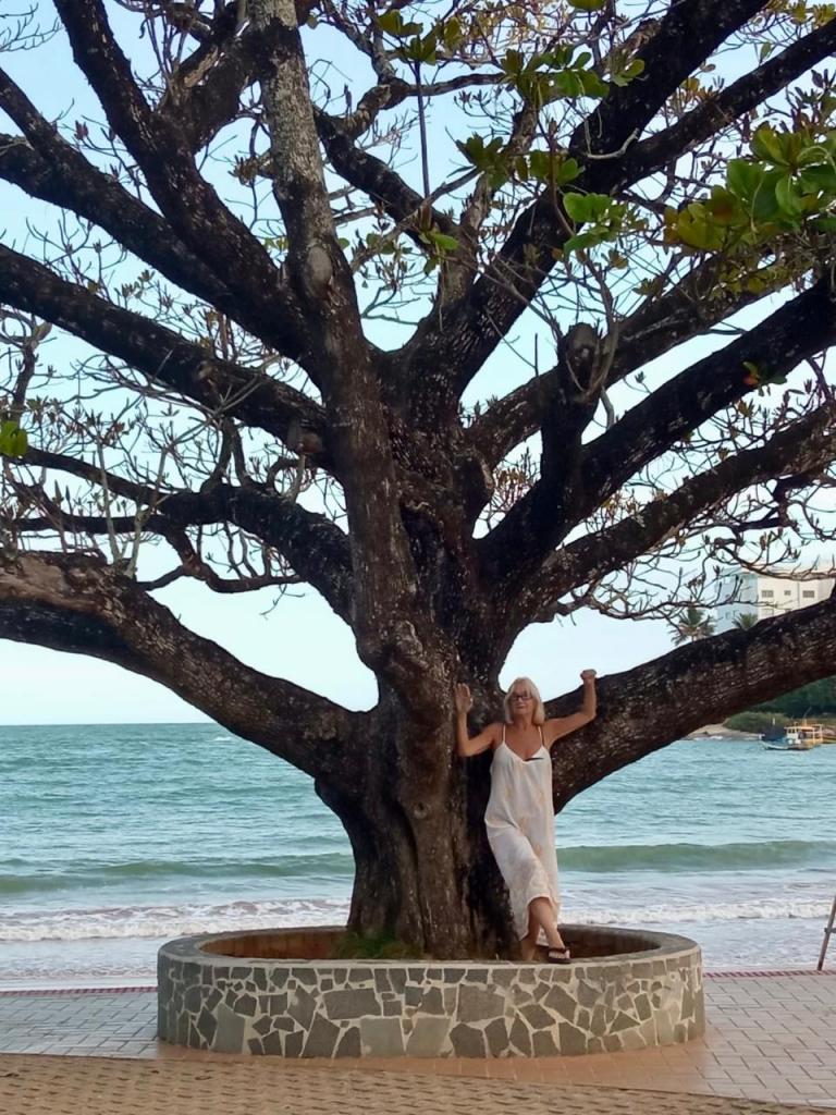 653142614: Chica busca chico en Orense