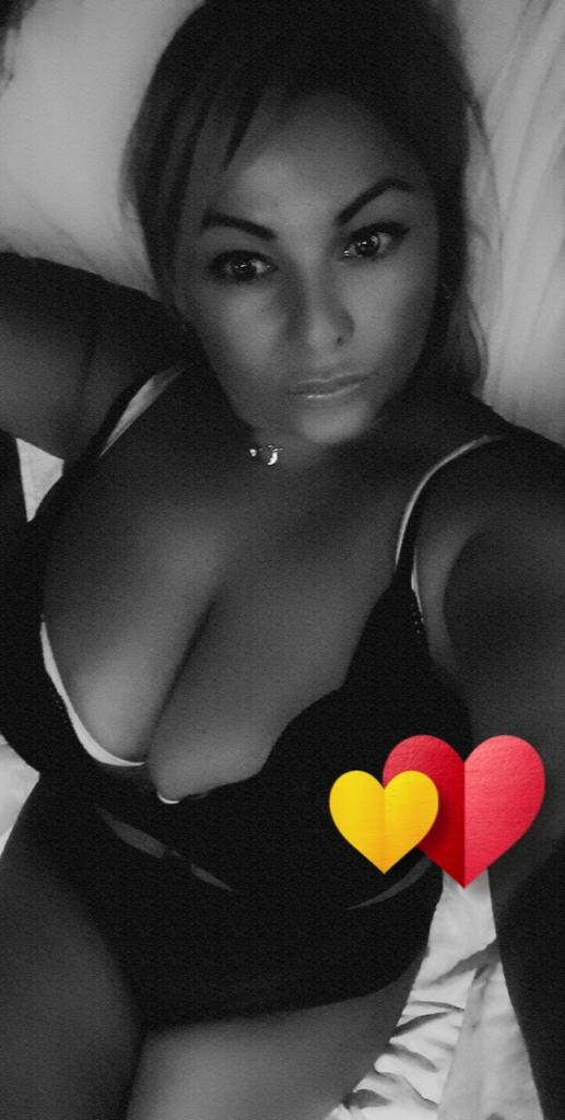 Chica busca chico en Tenerife: 