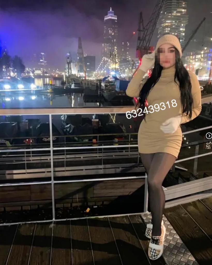 Chica busca chico en Lérida: 