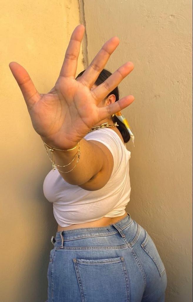 Chica busca chico en Huelva: 