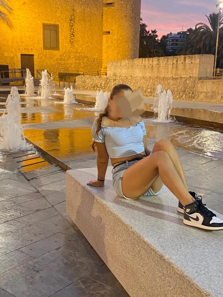 Chica busca chico en Alicante: 