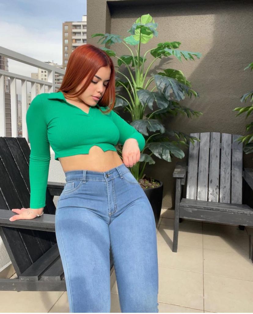 614732190: Chica busca chico en Barcelona