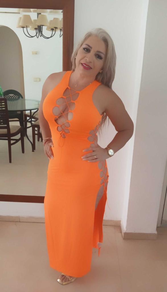 Chica busca chico en Almería: 