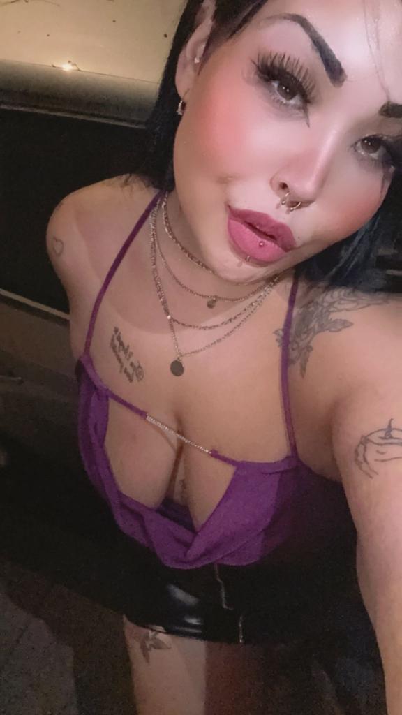Chica busca chico en Almería: 